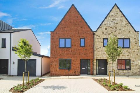3 bedroom semi-detached house for sale, Northwood End Road, Bedford MK45