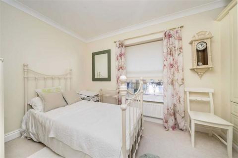 undefined, White Heron Mews, Teddington TW11