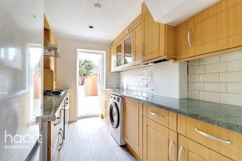 47 Cedar Road, Romford, RM7 7JS