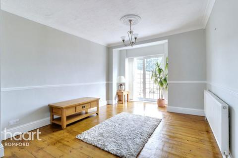 47 Cedar Road, Romford, RM7 7JS