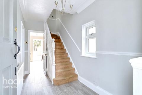 47 Cedar Road, Romford, RM7 7JS