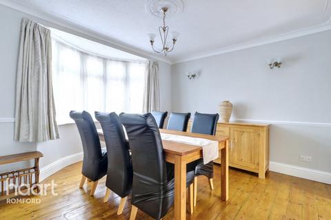 47 Cedar Road, Romford, RM7 7JS