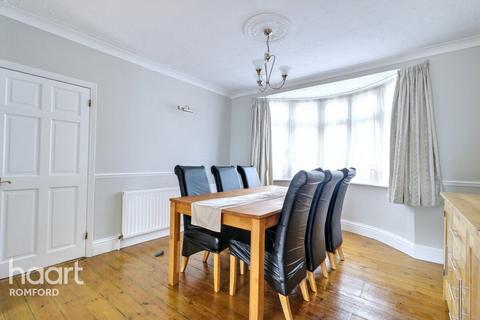 47 Cedar Road, Romford, RM7 7JS