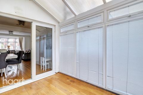 undefined, Essex Road, Romford, RM7 8AX