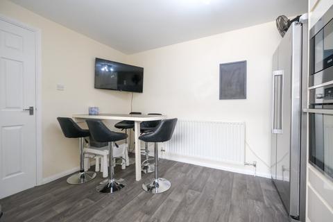 8 Larkspur Close, Orpington, BR6 9TH