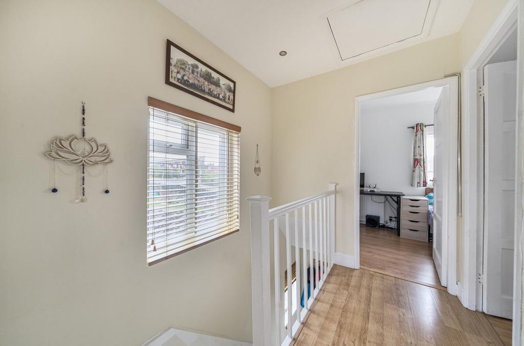 1343076-5-68a5b68...