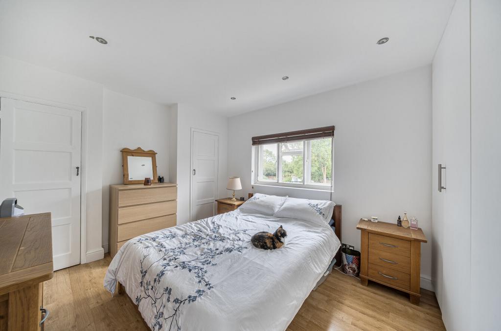 1343076-7-68a5b6c...