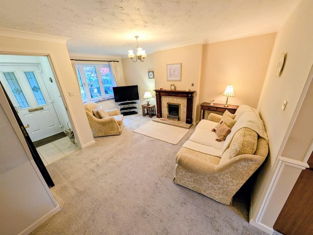 Lounge - wide angle