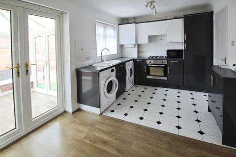 Lister Walk, Morley, LS27