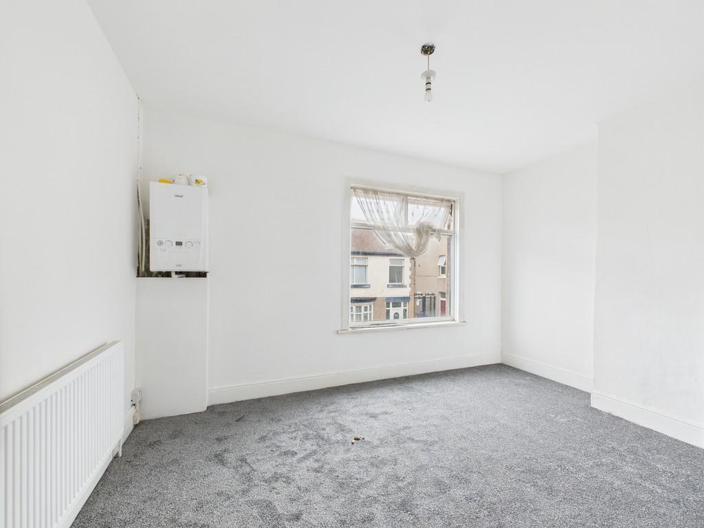 Cam01835 g0 pr0261 still009