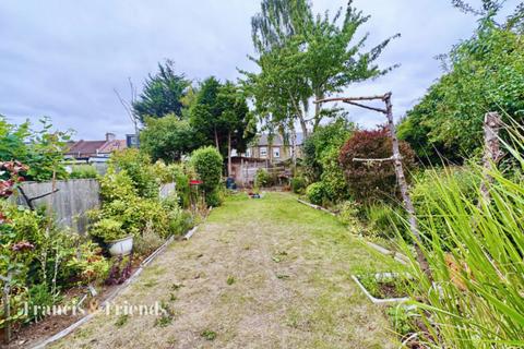 3 bedroom terraced house for sale, Montreal Road, Ilford, IG1