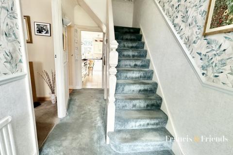 3 bedroom terraced house for sale, Montreal Road, Ilford, IG1
