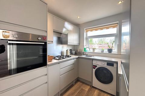 2 bedroom semi-detached bungalow for sale, Linnards Lane, Wincham, Northwich
