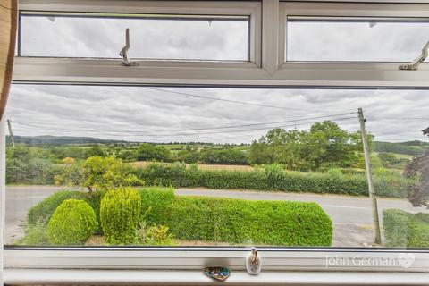 undefined, Alton Road, Denstone