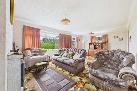 undefined, Alton Road, Denstone