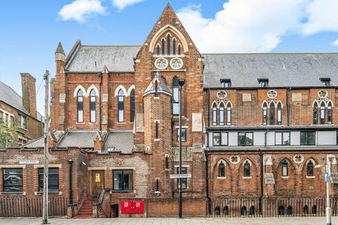 2 bedroom flat for sale, St. Augustines Court, Lynton Road, London