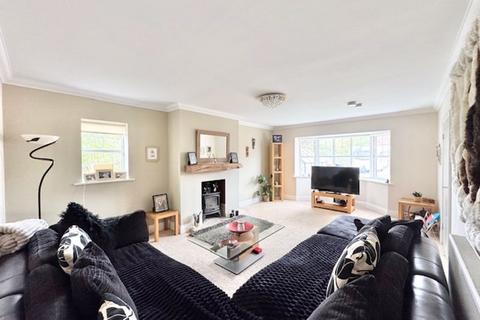 undefined, PRIORS  CLOSE, NEW WALTHAM