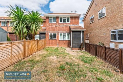 28 Ryburn Close, Taunton, TA1 2RH