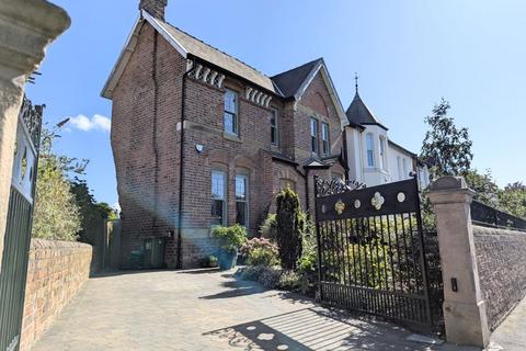 3 bedroom property to rent, Golf Open 2026 - Alma Road, Birkdale - Sleeps 6