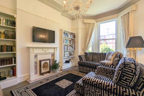 3 bedroom property to rent, Golf Open 2026 - Alma Road, Birkdale - Sleeps 6