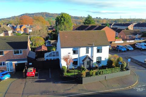 undefined, Hucclecote Road, Gloucester GL3