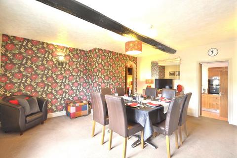 undefined, Hucclecote Road, Gloucester GL3