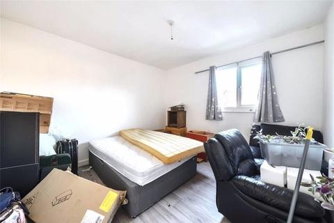 undefined, Love Lane, Mitcham