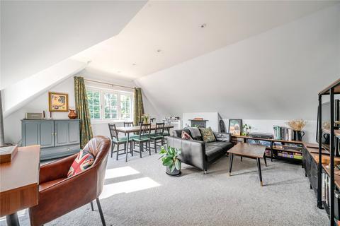 2 bedroom apartment for sale, Pembroke Road, Woking, Surrey, GU22