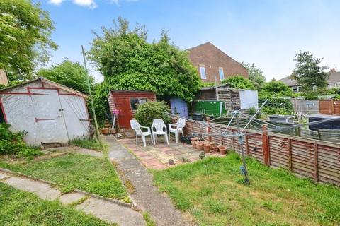 1 bedroom property for sale, Long Drive, Greenford