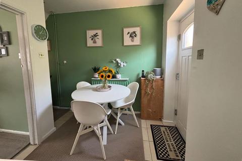 2 bedroom terraced house for sale, Kings Road, Lee-On-The-Solent, PO13