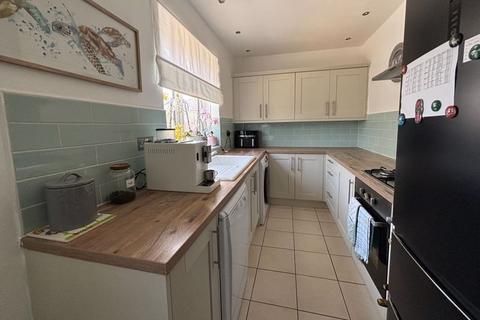 2 bedroom terraced house for sale, Kings Road, Lee-On-The-Solent, PO13
