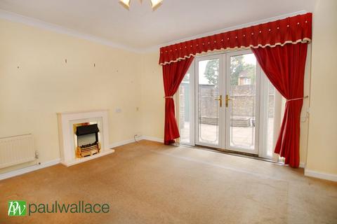 82 Glamis Close, Cheshunt, Waltham Cross, EN7 6JD