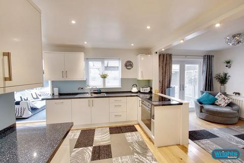 58 Marina Drive, Staverton, Trowbridge, BA14 8UR