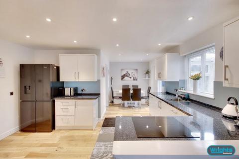 58 Marina Drive, Staverton, Trowbridge, BA14 8UR