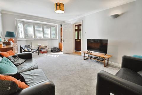 undefined, Parkway, Siddington, Gloucestershire