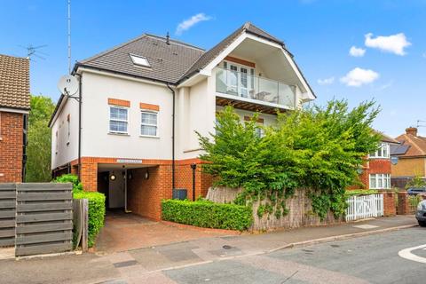 2 bedroom apartment for sale, St. Philips Avenue, Worcester Park