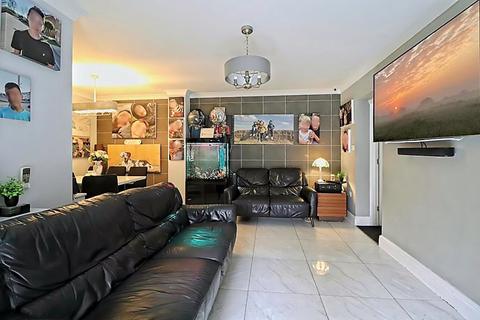 5 bedroom detached house for sale, Azalea Mews, Canvey Island