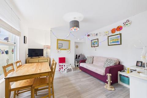 3 bedroom house for sale, Glasney Road, Falmouth - Well presented