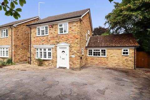 4 bedroom detached house for sale, Chewter Lane, Windlesham GU20