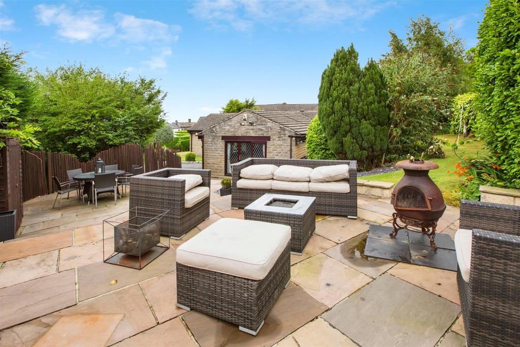 Rear Patio Area