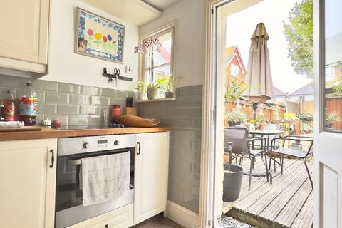 34 Church Street, St Peters, Broadstairs, CT10 2TT