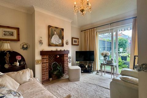 2 bedroom semi-detached bungalow to rent, Batchelor Road, Fleckney, LE8