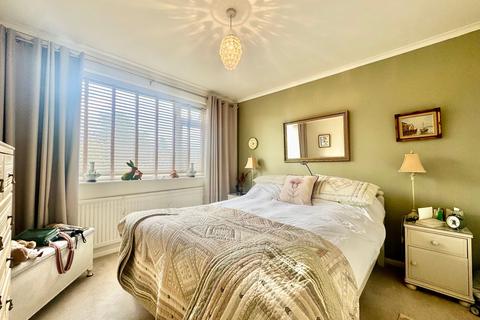 2 bedroom semi-detached bungalow to rent, Batchelor Road, Fleckney, LE8