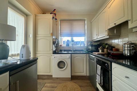 2 bedroom semi-detached bungalow to rent, Batchelor Road, Fleckney, LE8