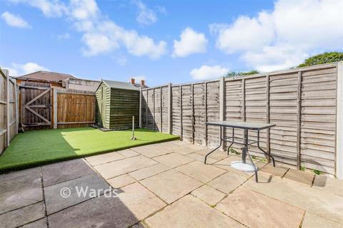 2 bedroom terraced house for sale, Cugley Road, Dartford DA2