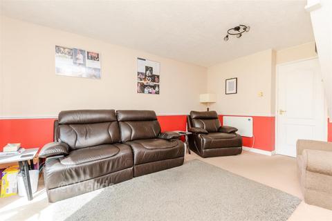 2 bedroom terraced house for sale, Cugley Road, Dartford DA2