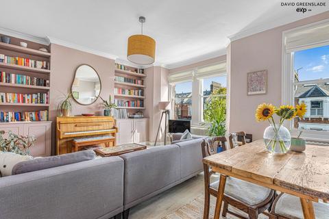 154b Ivydale Road, London, SE15 3BT