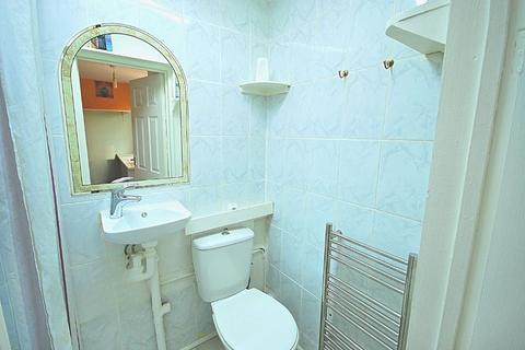 4 bedroom semi-detached house for sale, SELBORNE GARDENS, PERIVALE, GREENFORD, UB6 7PD