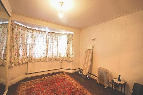63 Selborne Gardens, Perivale, Greenford, UB6 7PD