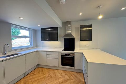 3 bedroom flat for sale, Dunstans Road, East Dulwich, London, SE22 0ES